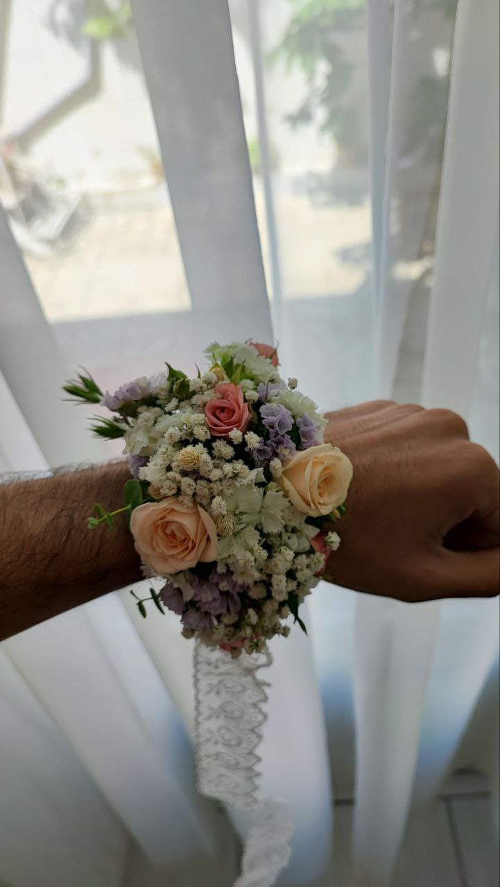 wrist corsage